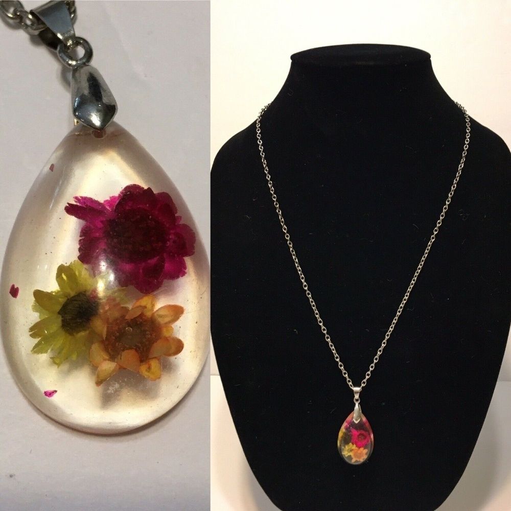 18K GP Dried Flower Teardrop Pendant neckalce 23"